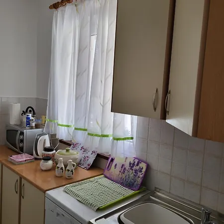 Apartment Nina *