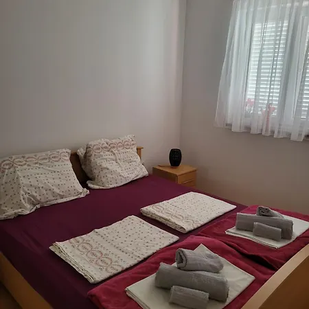 Lägenhet Nina Karigador